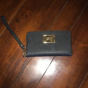 Michael Kors wristlet